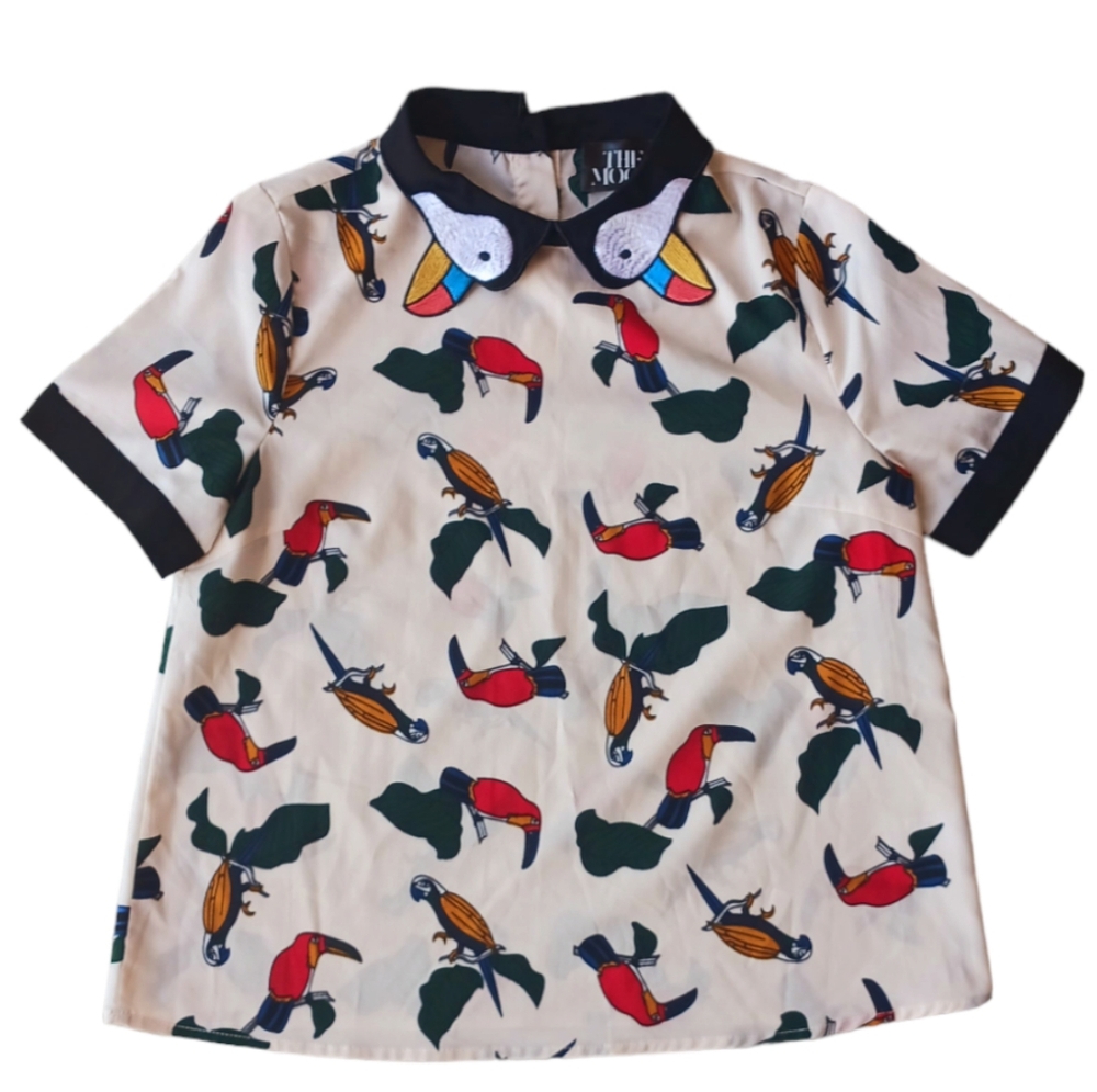 "The moon" Blouse with toucan collar